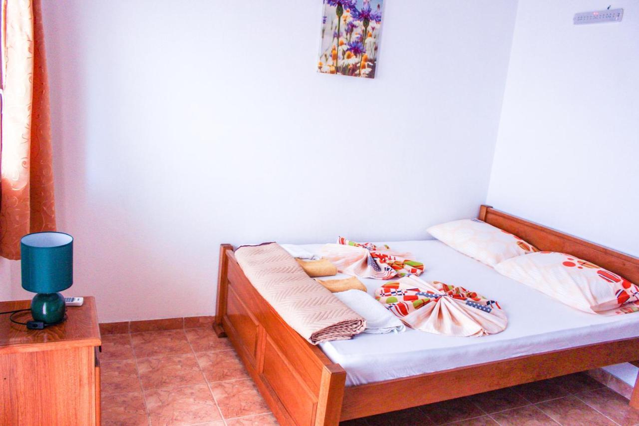 Ferienwohnung Friendly House Ulcinj Zimmer foto